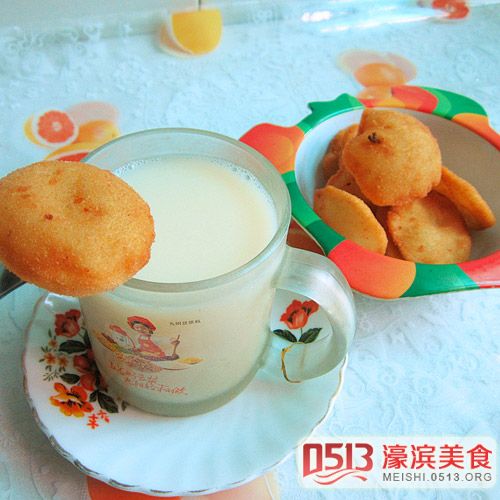 䶹
