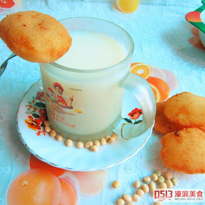 䶹
